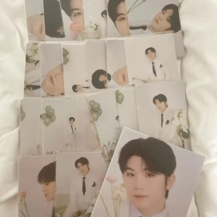 [BUNJANG] Seventeen Woozi Photocard Bundle Set / 세븐틴 우지 포카 20장 우지 콜북 급처 일괄