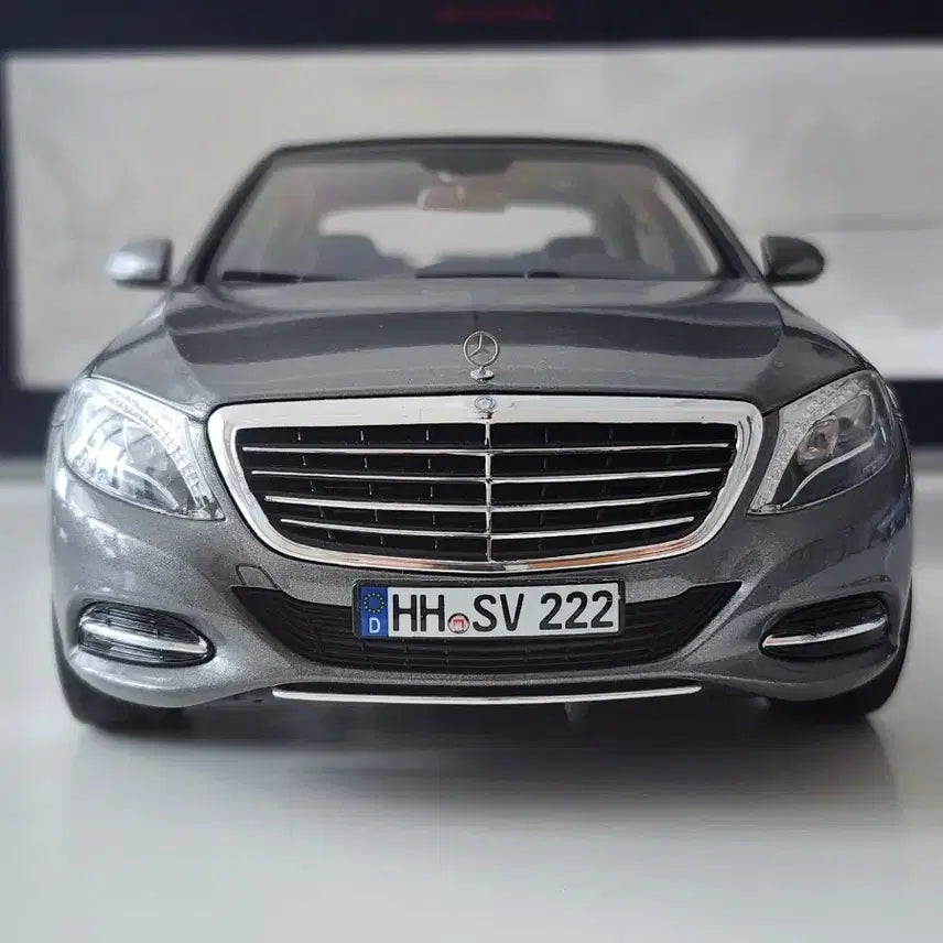 [BUNJANG] Norev Mercedes-Benz W222 S500 Silver Gray Diecast Model / 1:18 노레브 벤츠 W222 S500 실버 그레이 다이캐스트