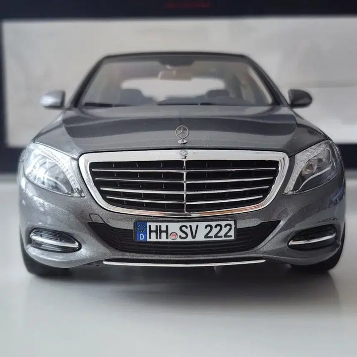 [BUNJANG] Norev Mercedes-Benz W222 S500 Silver Gray Diecast Model / 1:18 노레브 벤츠 W222 S500 실버 그레이 다이캐스트