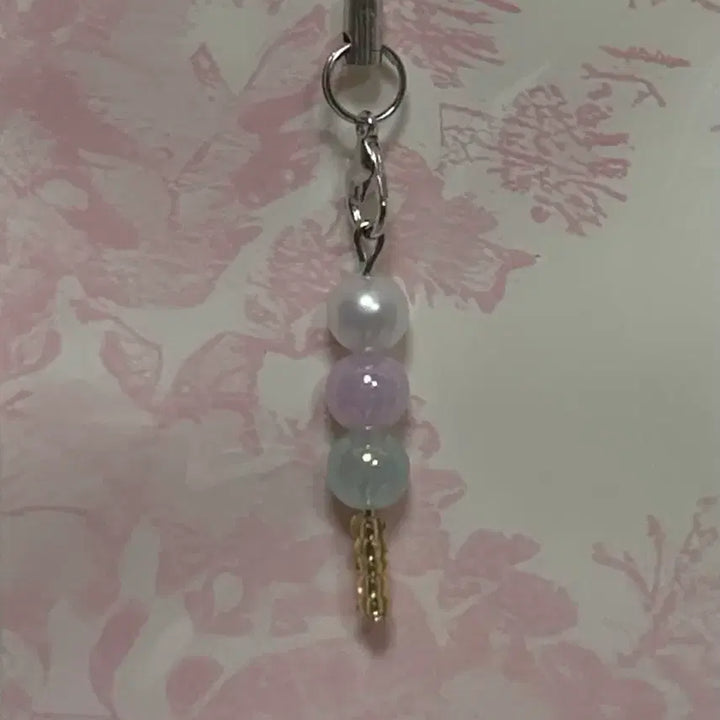 [BUNJANG] Strawberry Bead Bookmark / 딸기 비즈 책갈피 (키링으로도 제작 가능)