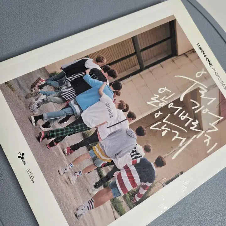 [BUNJANG] Wanna One Photo Essay Book / 워너원포토북