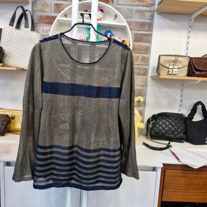 [BUNJANG] Olivia Lauren Striped Long Sleeve Knit / 올리비아로렌 긴팔 스트라이프 니트 100