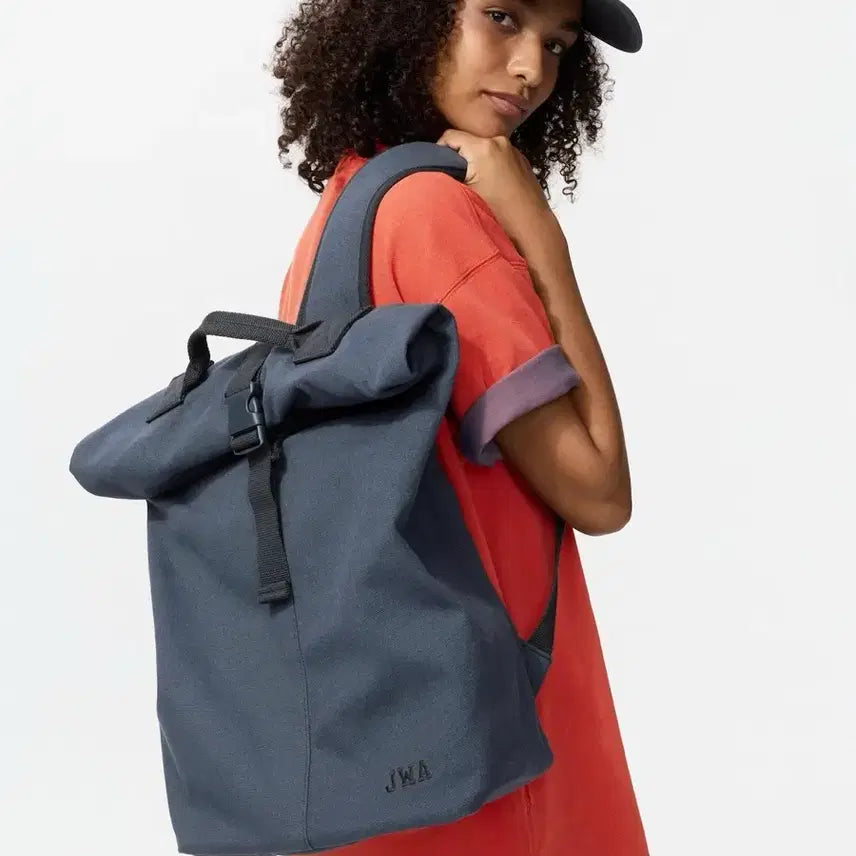 [BUNJANG] Uniqlo x JWA Anderson Roll Top Backpack / 유니클로 x JWA 앤더슨 롤탑백팩 67 BLUE