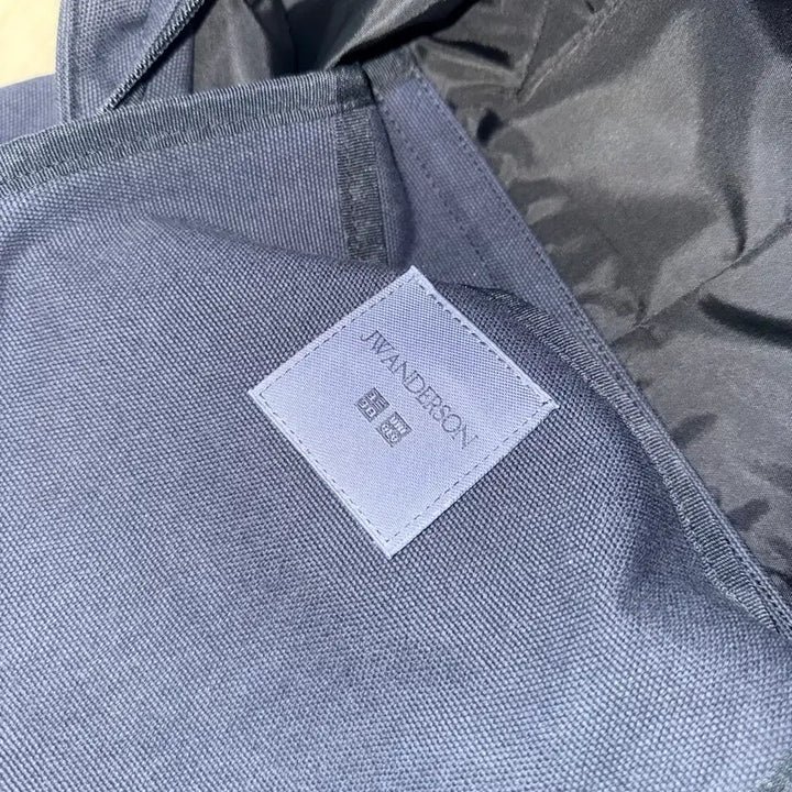 [BUNJANG] Uniqlo x JWA Anderson Roll Top Backpack / 유니클로 x JWA 앤더슨 롤탑백팩 67 BLUE