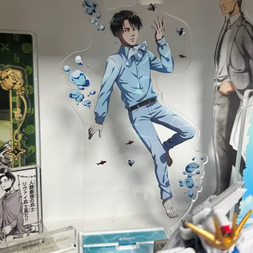 [BUNJANG] Levi Ackerman Aquarium Acrylic Stand / 리바이 아커만 수족관 아크릴