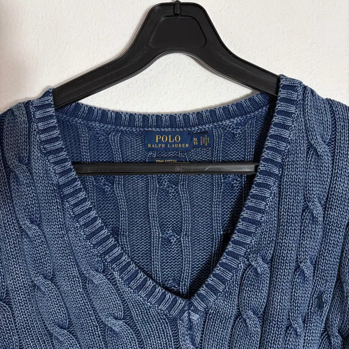 [SOLD OUT] 폴로랄프로렌 블루 브이넥 케이블 니트(XL)