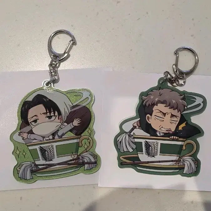 [BUNJANG] Attack on Titan Levi and Orlo Acrylic Keyring Bundle Set / 진격의 거인 청소 리바이 오르오 컵인 아크릴 키링 일괄