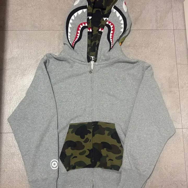 [BUNJANG] BAPE 1st Camo Shark Full Zip Hoodie Grey / BAPE 베이프 퍼스트 카모 샤크 풀 집 더블 후드 그레이