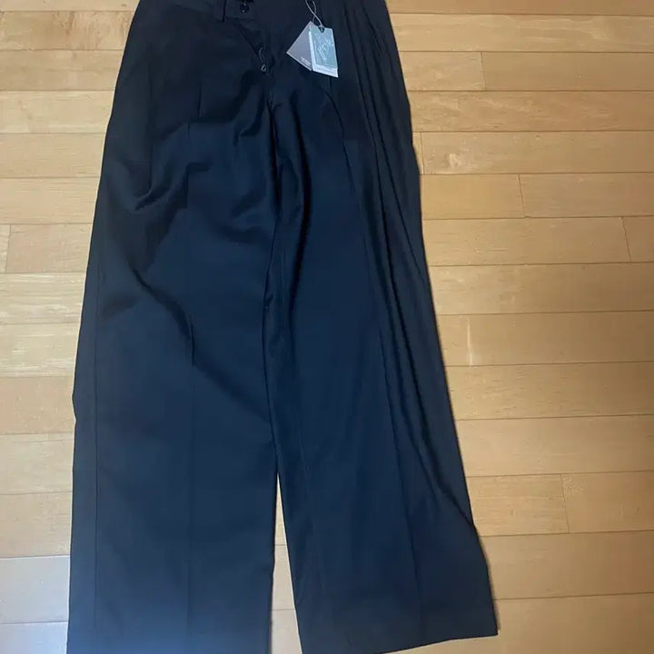 [BUNJANG] Anotheroffice Santiago Black Slacks (Size 1) / 어나더오피스 산티아고 블랙 1 새상품 팝니다.
