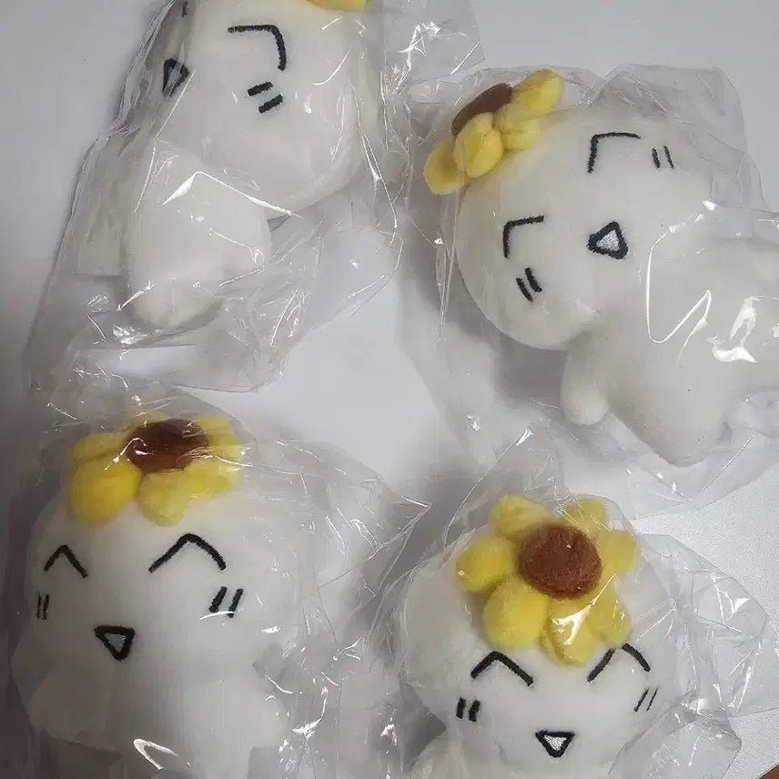 [BUNJANG] ATEEZ Yeosang Hehetmon Doll / 에이티즈 여상 헤헷몬 인형(비공굿)