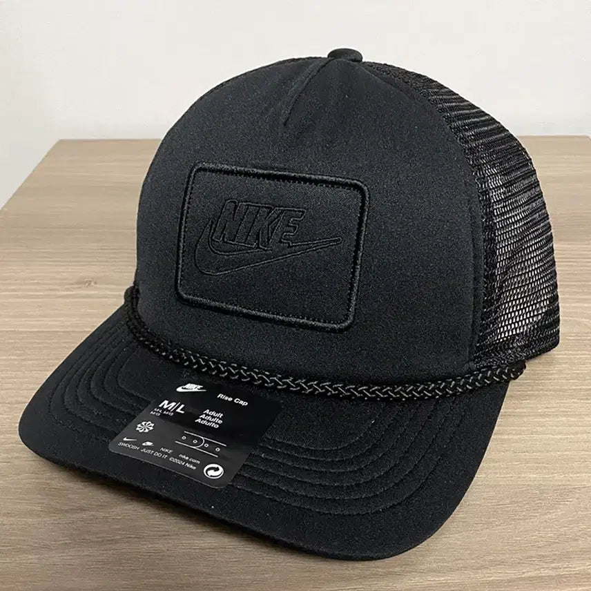 [SOLD OUT] (새제품) 나이키 드라이핏 라이즈 트러커캡 M/L 매장정품