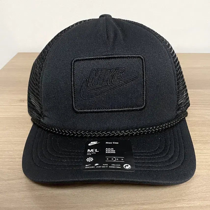 [SOLD OUT] (새제품) 나이키 드라이핏 라이즈 트러커캡 M/L 매장정품