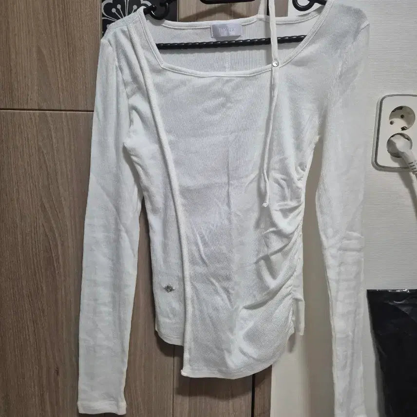 [BUNJANG] TMAKER Shirred Long Sleeve T-Shirt S / TMAKER 셔링 긴팔 티셔츠 S