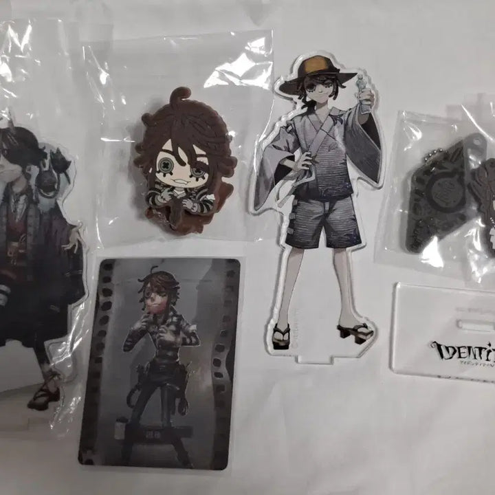 [BUNJANG] Identity V Prisoner Goods Bundle Set / 제5인격 죄수 굿즈 세트 일괄 판매