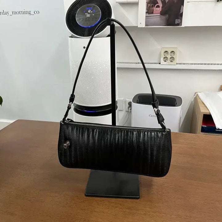 [BUNJANG] Salvatore Ferragamo Leather Shoulder Bag / 페레가모 레더 숄더백