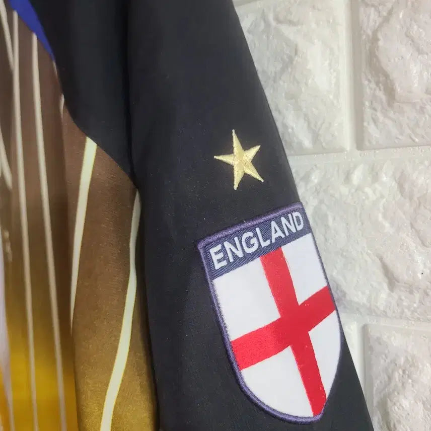 [BUNJANG] Umbro England National Team Windbreaker Jacket / 엄브로 잉글랜드 바람막이 100-105