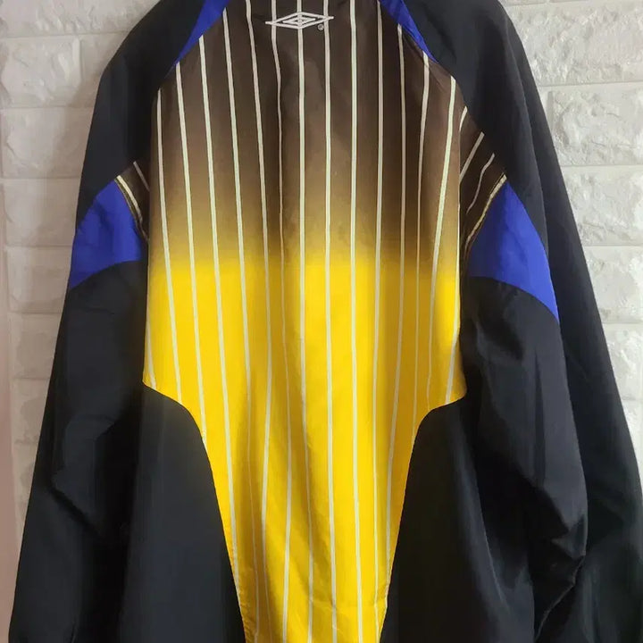 [BUNJANG] Umbro England National Team Windbreaker Jacket / 엄브로 잉글랜드 바람막이 100-105