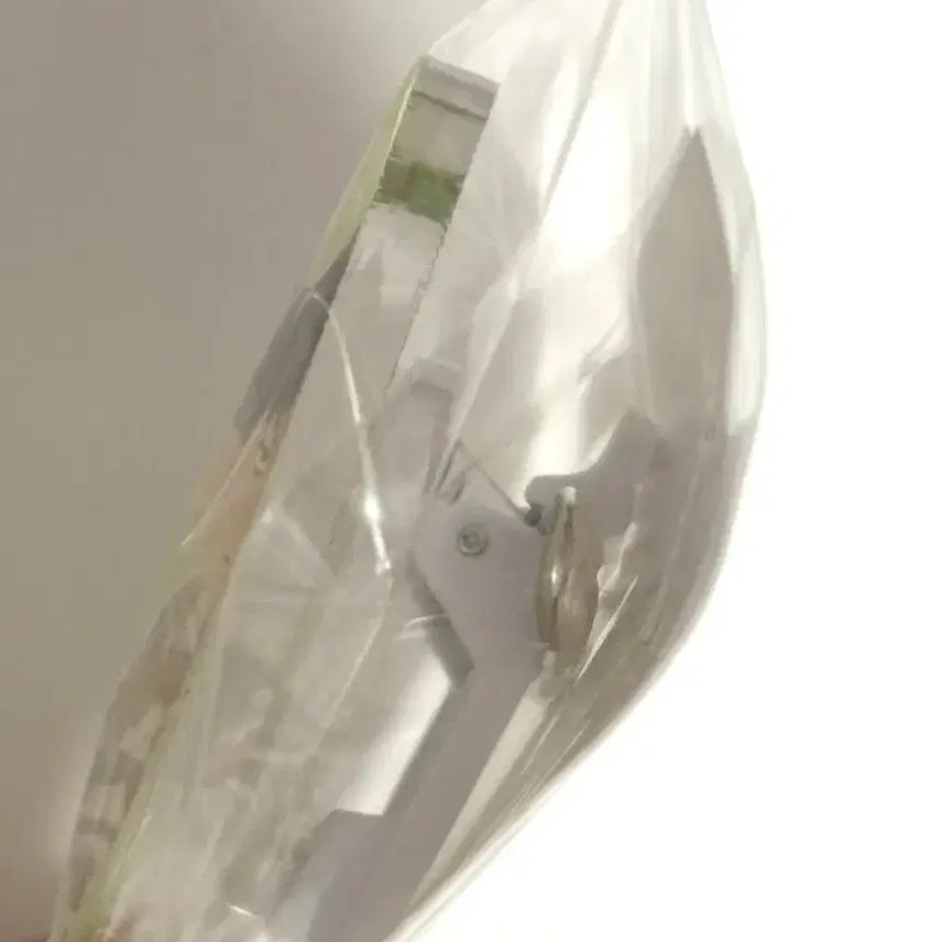 [SOLD OUT] 진격의 거인 리바이 이라스토야 아크릴 클립 뱃지