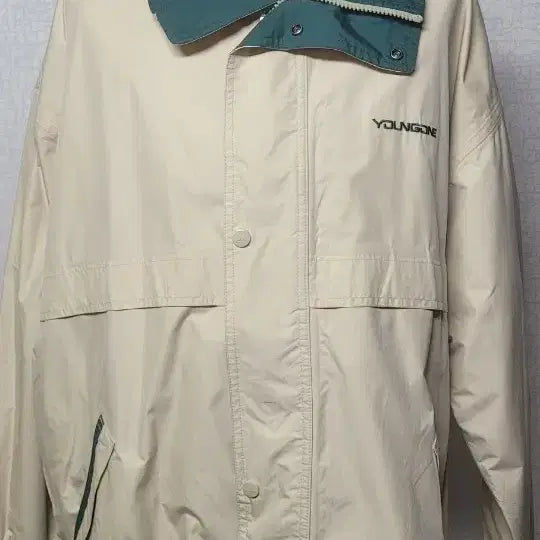 [BUNJANG] Young Gun Beige/Green Color Block Windbreaker Jacket / 영건 베이지/그린 배색 바람막이 자켓110