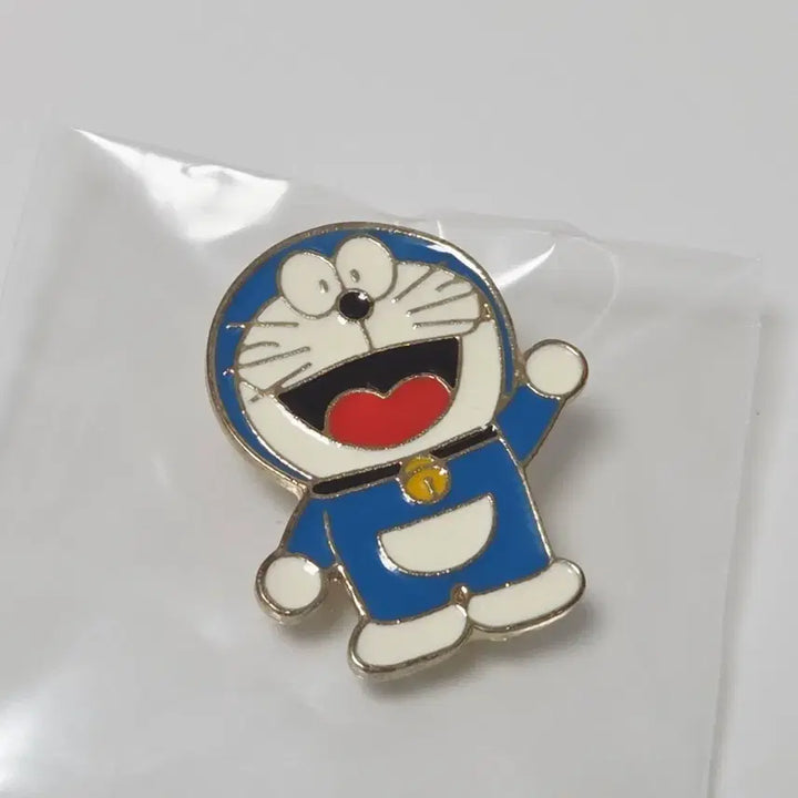 [BUNJANG] Doraemon Gold Badge / 도라에몽 골드 뱃지