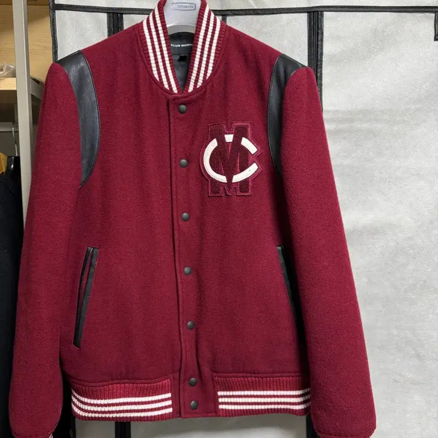 [BUNJANG] Club Monaco Leather Patch Burgundy Varsity Jacket / 클럽모나코 양가죽 패치 버건디 자켓 블루종 M