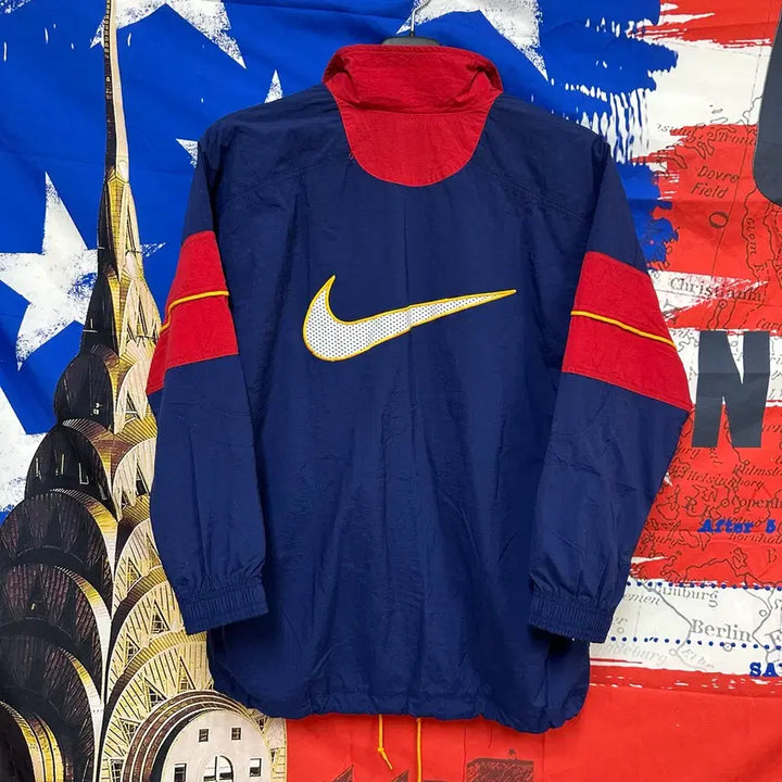 [BUNJANG] Nike Old School Oversized Windbreaker - Size 85 / 새상품급 나이키 올드스쿨 레어템 오버핏바람막이 85사이즈