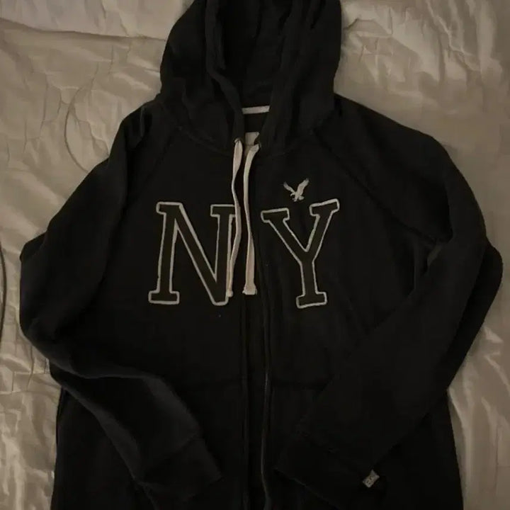 [BUNJANG] American Eagle NY Hoodie Zip-up Black / 아메리칸이글 NY 후드집업 블랙 팔아요