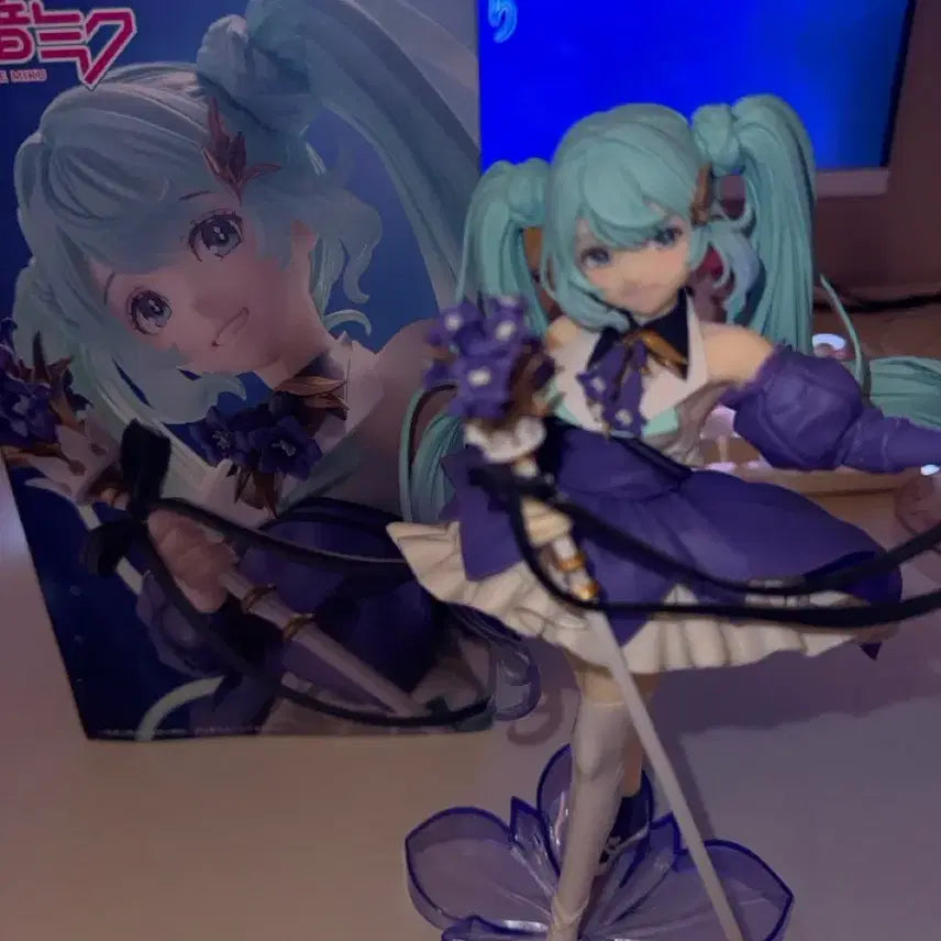 [BUNJANG] Hatsune Miku 2024 Birthday Figure / 하츠네 미쿠 2024 벌스데이 피규어 미소녀