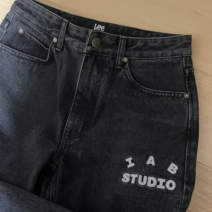 [BUNJANG] IAB Studio x Lee Denim Jeans Black / 아이앱 스튜디오 x 리 데님 진 블랙