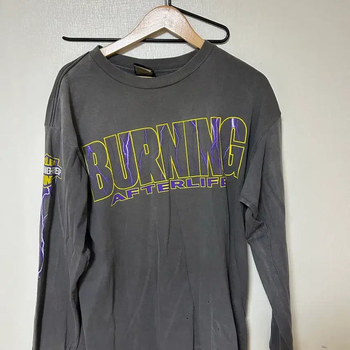 [SOLD OUT] XL 세인트미카엘 라이트닝 롱슬리브