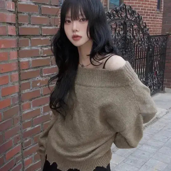 [BUNJANG] Rock Cake Off-Shoulder Damaged Knit Sweater Brown / (새상품) 락케이크 오프숄더 데미지 니트 브라운