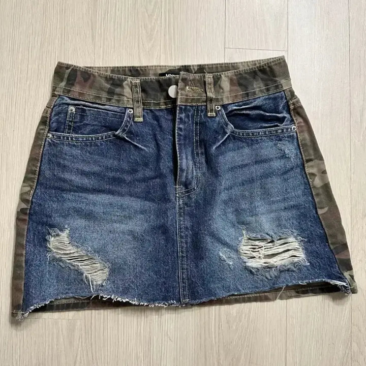 [SOLD OUT] 히프나틱 자체제작 빈티지카모데님 스커트