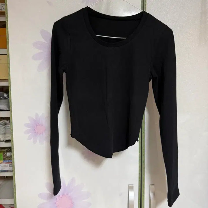 [BUNJANG] JJ Girl Fit Top Long Sleeve (Sora/Black) / 제이제이 걸핏탑 긴팔 (소라/블랙)
