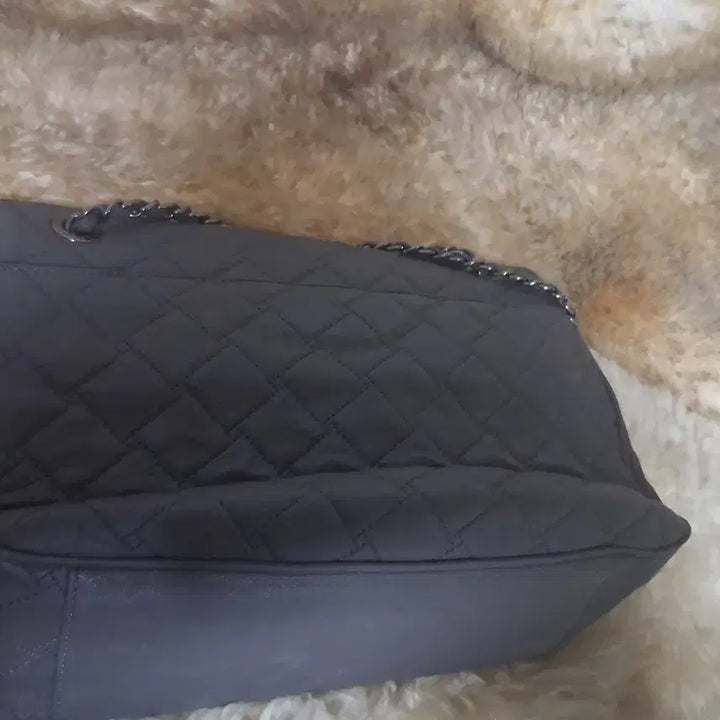 [BUNJANG] Quilted Chain Bag - Grey / 퀼팅 체인백 그레이 색상