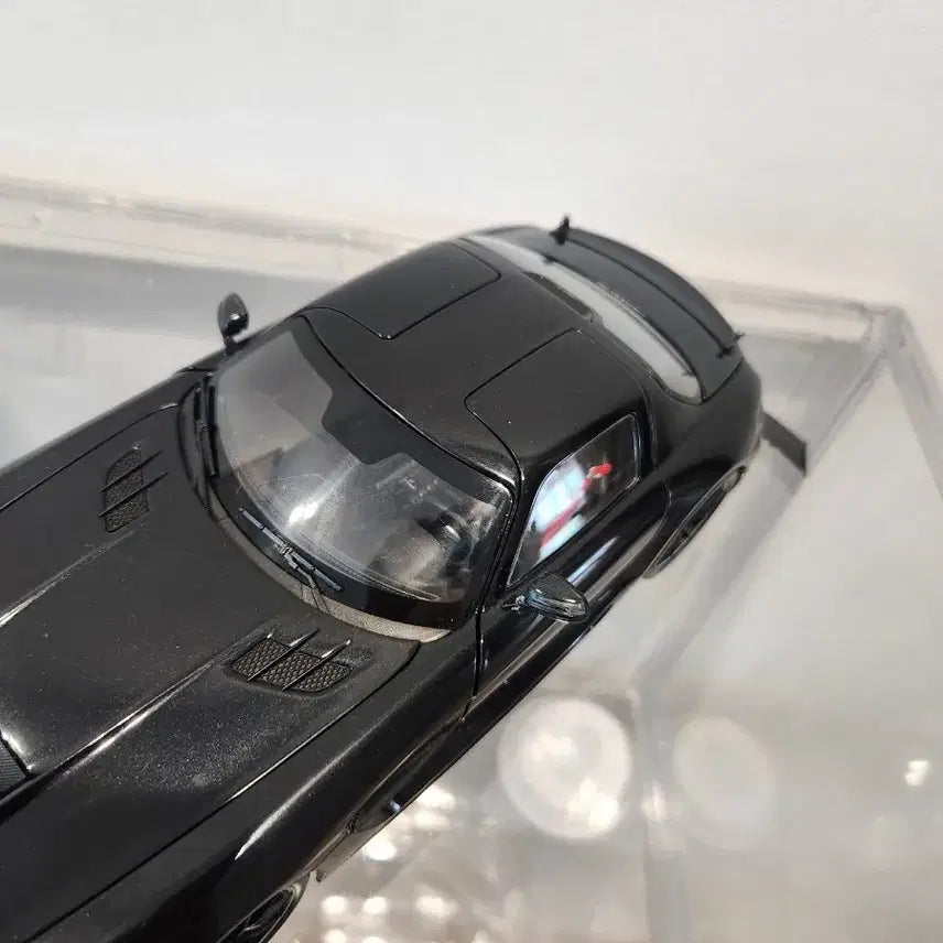 [BUNJANG] Mercedes-Benz AMG SLS Black Series 1:18 Diecast Model / SLS AMG블랙시리즈  미니챔스 다이캐스트 모형 1:18