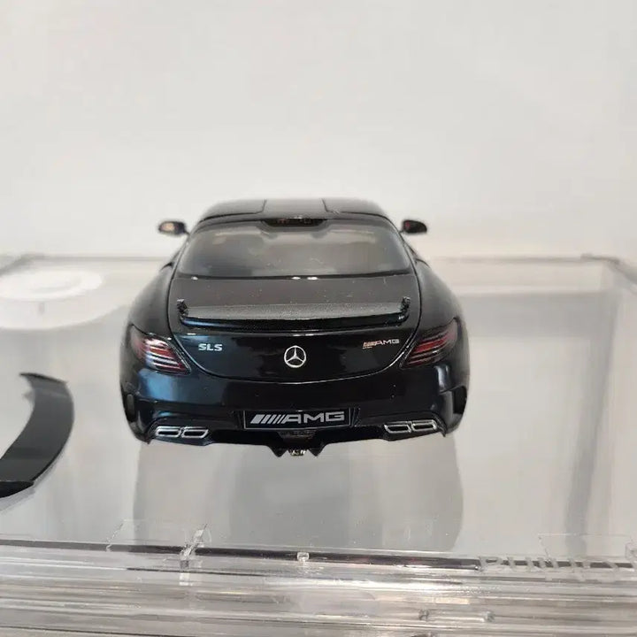 [BUNJANG] Mercedes-Benz AMG SLS Black Series 1:18 Diecast Model / SLS AMG블랙시리즈  미니챔스 다이캐스트 모형 1:18