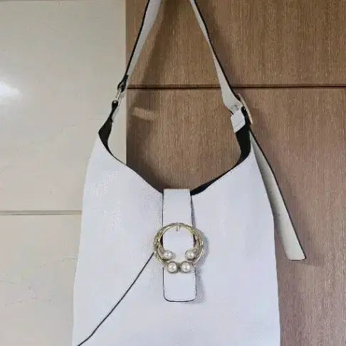 [BUNJANG] Soga-juk Leather Shoulder Bag / 소가죽 숄더백 화이트