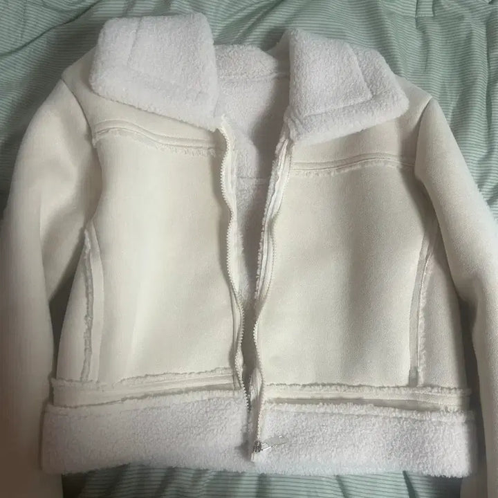 [BUNJANG] High Quality Ivory Cropped Shearling Jacket / 하이퀄 아이보리 크롭 무스탕