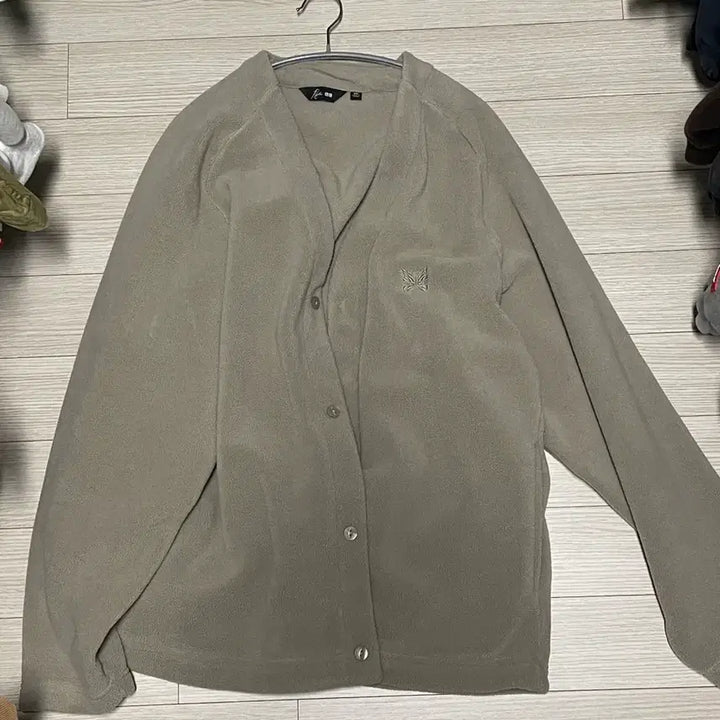 [SOLD OUT] 유니클로 니들스 가디건 베이지 XXL 2XL