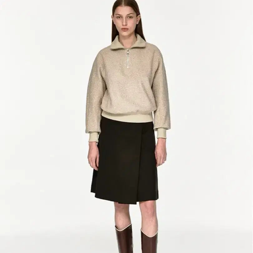 [BUNJANG] MOHAN Boucle High-Neck Zip-Up Top Beige / 모한 부클 하이넥 집업탑 베이지컬러