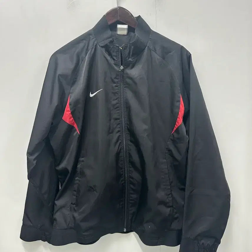 [BUNJANG] Nike Old School Windbreaker (Size 100) / [만원 아라비아빈티지]나이키 올드스쿨 바람막이 100