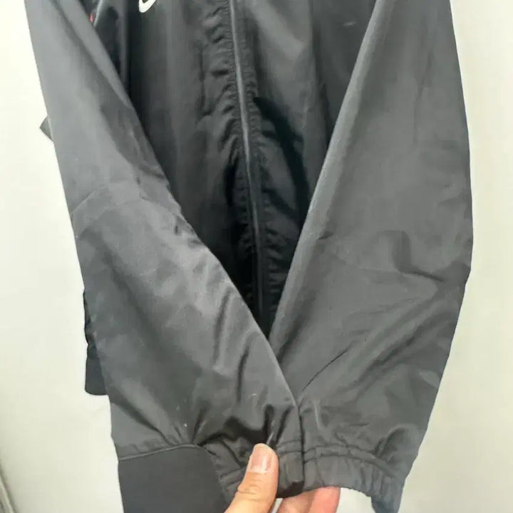 [BUNJANG] Nike Old School Windbreaker (Size 100) / [만원 아라비아빈티지]나이키 올드스쿨 바람막이 100