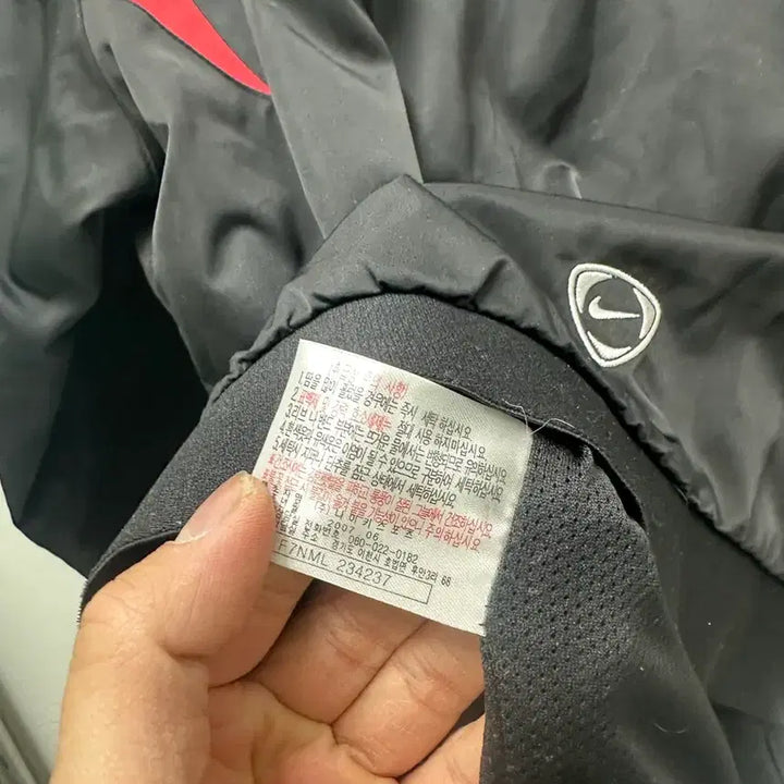 [BUNJANG] Nike Old School Windbreaker (Size 100) / [만원 아라비아빈티지]나이키 올드스쿨 바람막이 100