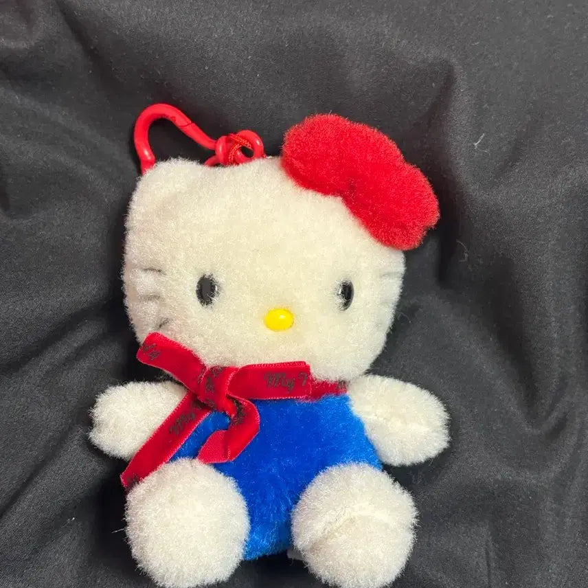 [SOLD OUT] 키티 레트로 인형 키링