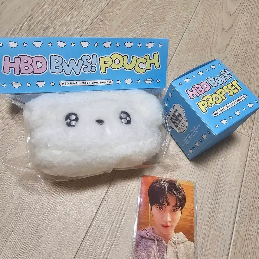 [BUNJANG] Byeon Woo Seok Birthday Pouch + Prop Set + Photocard / 변우석 생일 파우치 + 프롭셋 + 포토카드