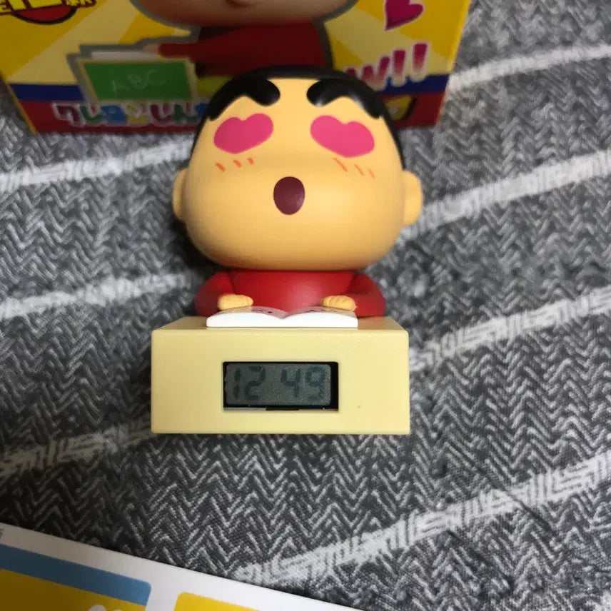[BUNJANG] Crayon Shin-chan Desk Clock Figure / 짱구 미니 탁상시계 피규어