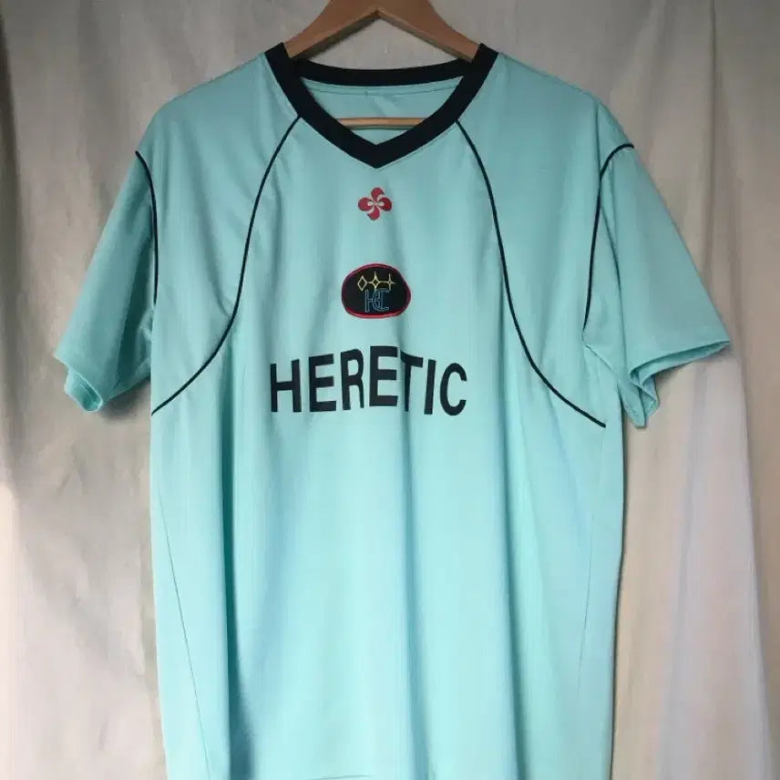 [BUNJANG] Heretic Unisex Short Sleeve T-shirt / 헤레틱 반팔