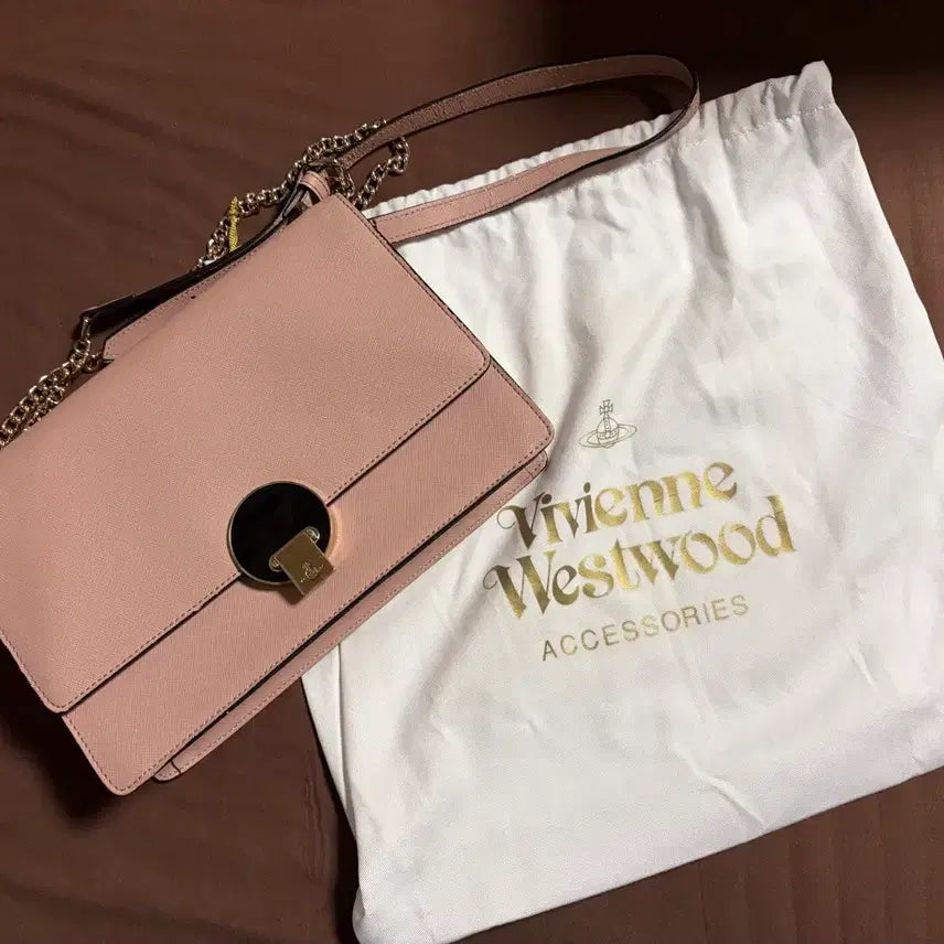 [BUNJANG] Vivienne Westwood Pink Chain Crossbody Bag / 비비안웨스트우드 핑크색 체인 크로스백