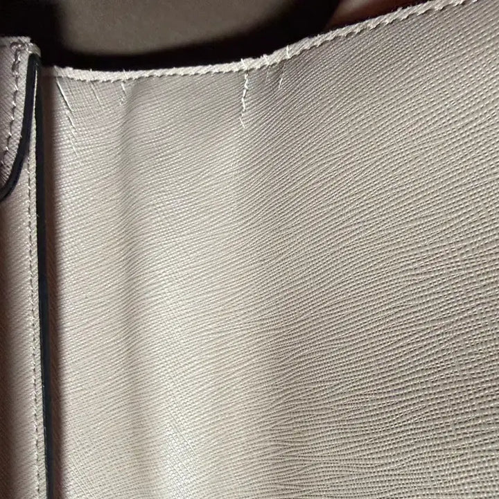 [BUNJANG] Vivienne Westwood Pink Chain Crossbody Bag / 비비안웨스트우드 핑크색 체인 크로스백