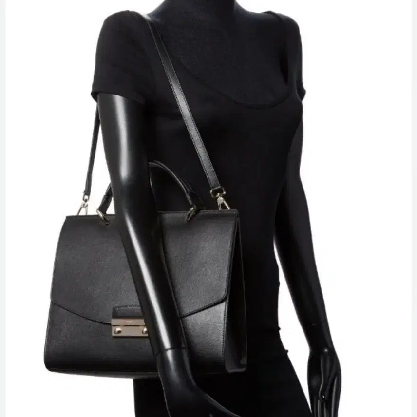 [BUNJANG] FURLA Leather Shoulder Tote Bag / [미국직구/정품] 훌라(FURLA)여성가방 가죽 숄더백 토트백 (상태최상